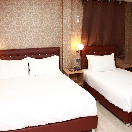 Harrys Suite Hotel 방콕 외부 사진