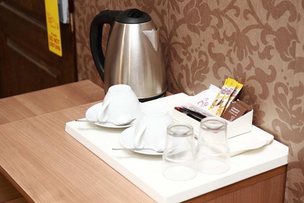 Harrys Suite Hotel 방콕 객실 사진