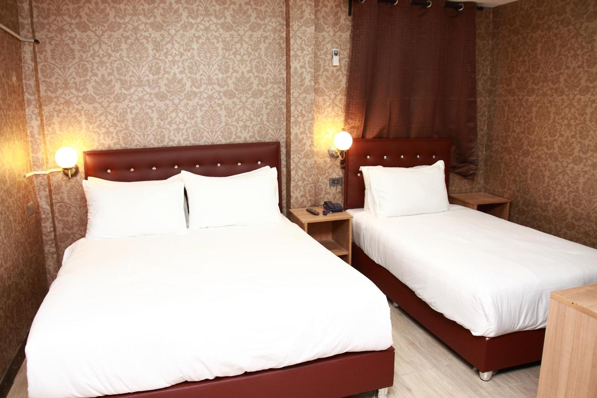 Harrys Suite Hotel 방콕 외부 사진